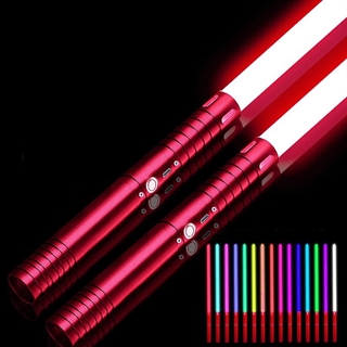 Star Wars lasersværd med 20 lysfarver og lydeffekter – Genopladelige – 2 stk. med rødt håndtag